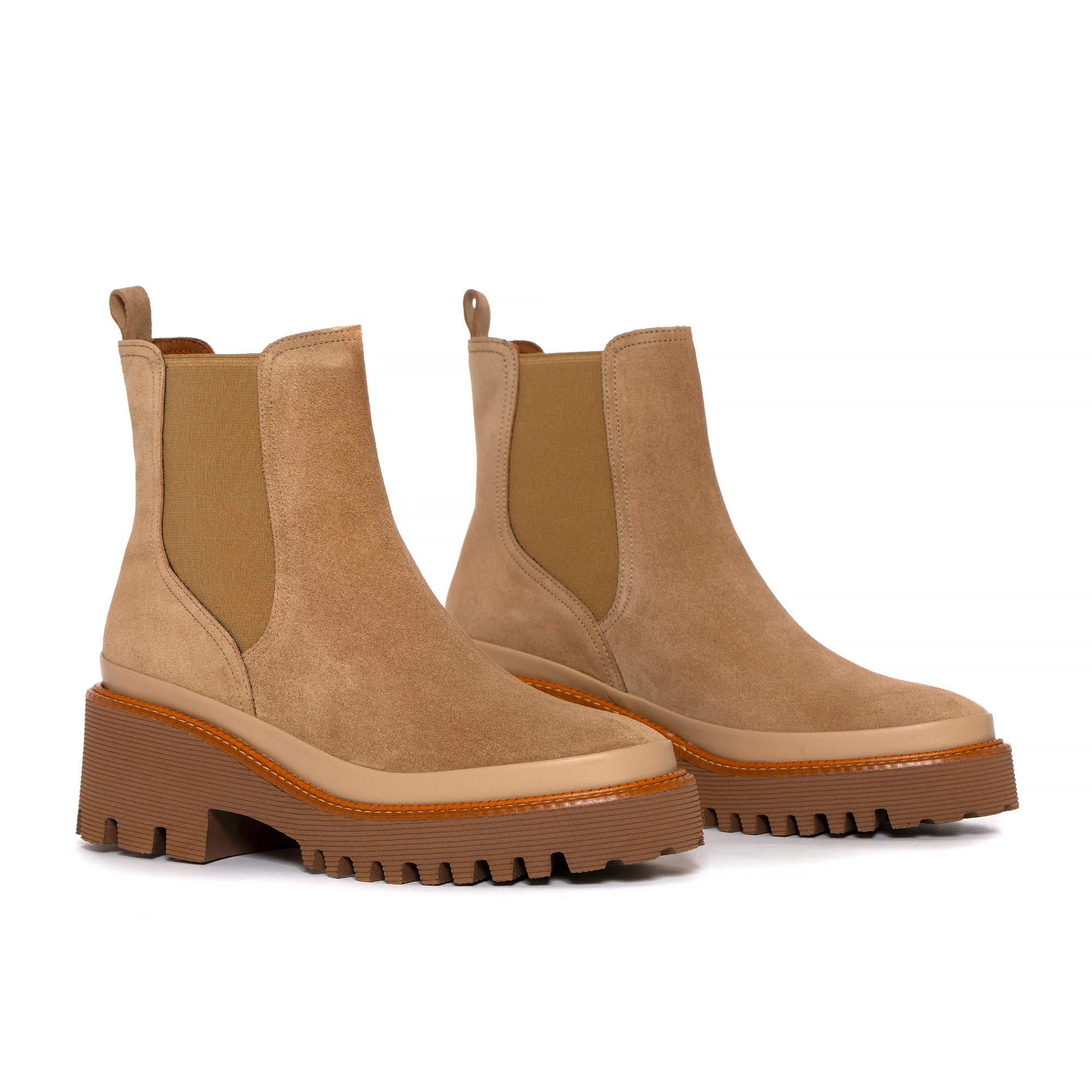 BOTIN PLATAFORMA CARMEN VELOUR CAMEL - Imagen 3