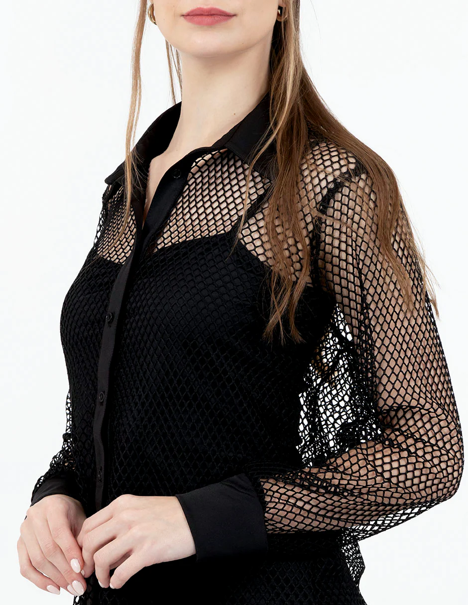 Blusa negra camisera de red con manga larga - Imagen 3